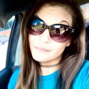 Meet your Posher, Alyssa